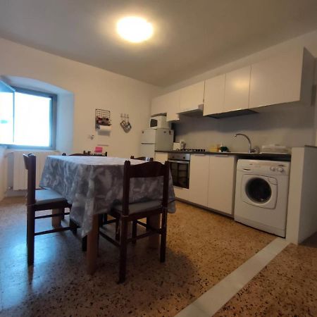 Appartamento A Fosdinovo Buitenkant foto