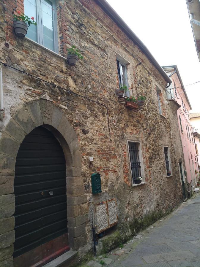 Appartamento A Fosdinovo Buitenkant foto